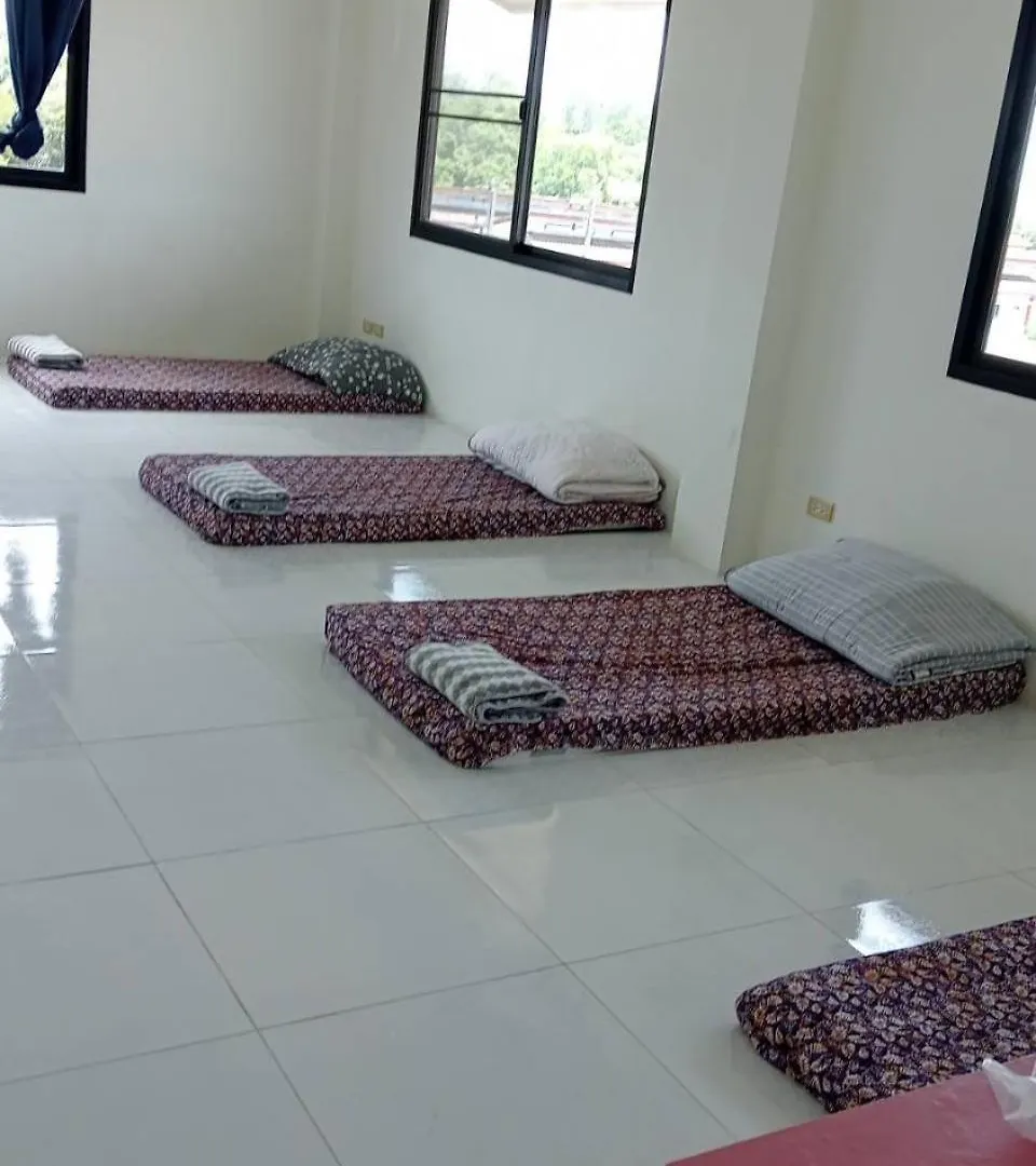 Dee Dee Mansion Airport Apartment Nai Yang Thailand